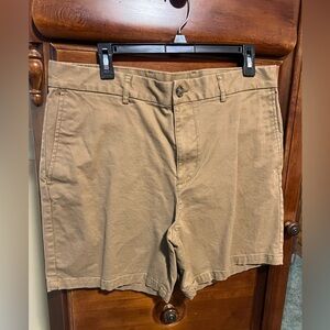 Old Navy Men's Tan Flat Front Shorts